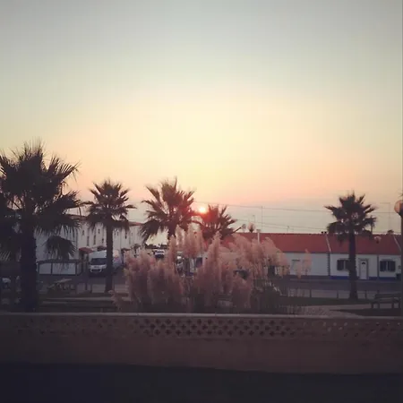 Sao Sebastiao - 1 Bedroom Oceanfront With Pool