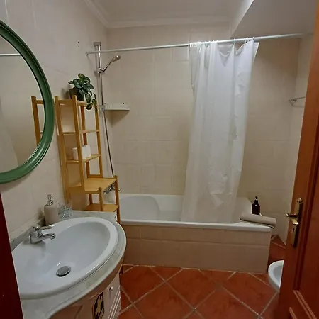 Sao Sebastiao - 1 Bedroom Oceanfront With Pool *
