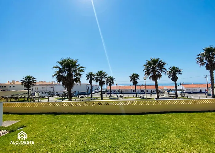 Sao Sebastiao - 1 Bedroom Oceanfront With Pool Apartamento *