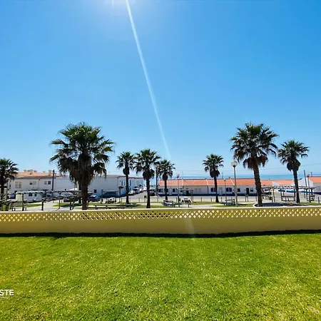 Sao Sebastiao - 1 Bedroom Oceanfront With Pool Apartment *